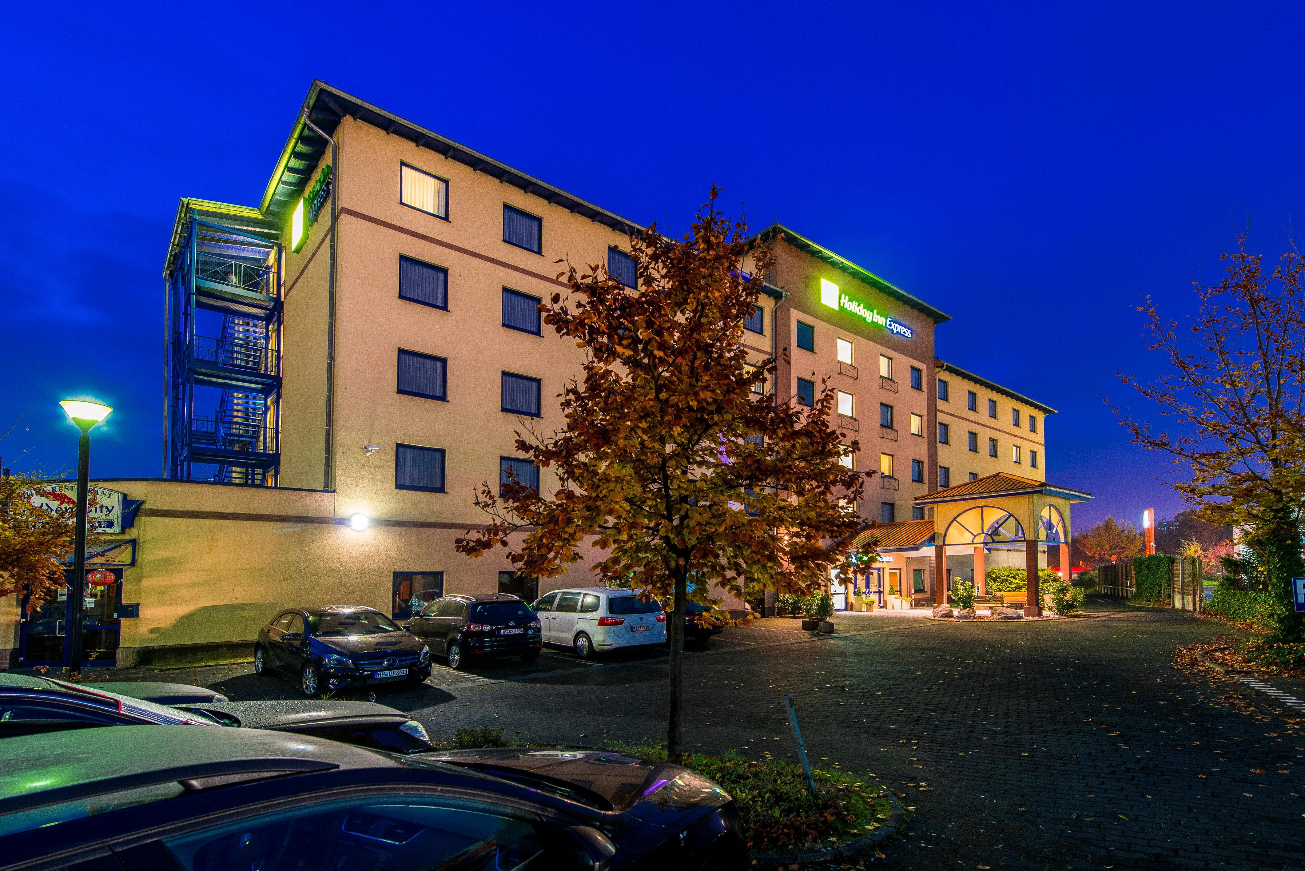 Holiday Inn Express Cologne Troisdorf, An Ihg Hotel Exterior foto